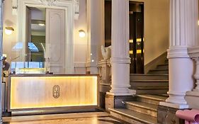 Hotel L'orque Bleue  3*